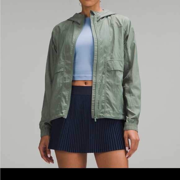 Lululemon lightweight hooded jacket - Picture 1 of 6